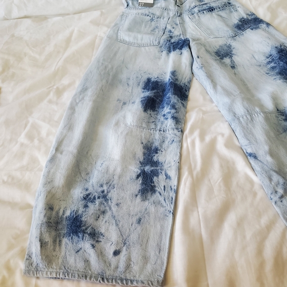 Jeans - Picture 10 of 15